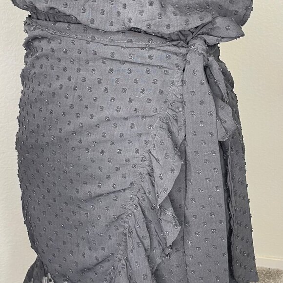 Showpo. Black Frill Lined Elastic Wrap Ruffle Short Sleeve Dress Size 4 Goth - Picture 4 of 8